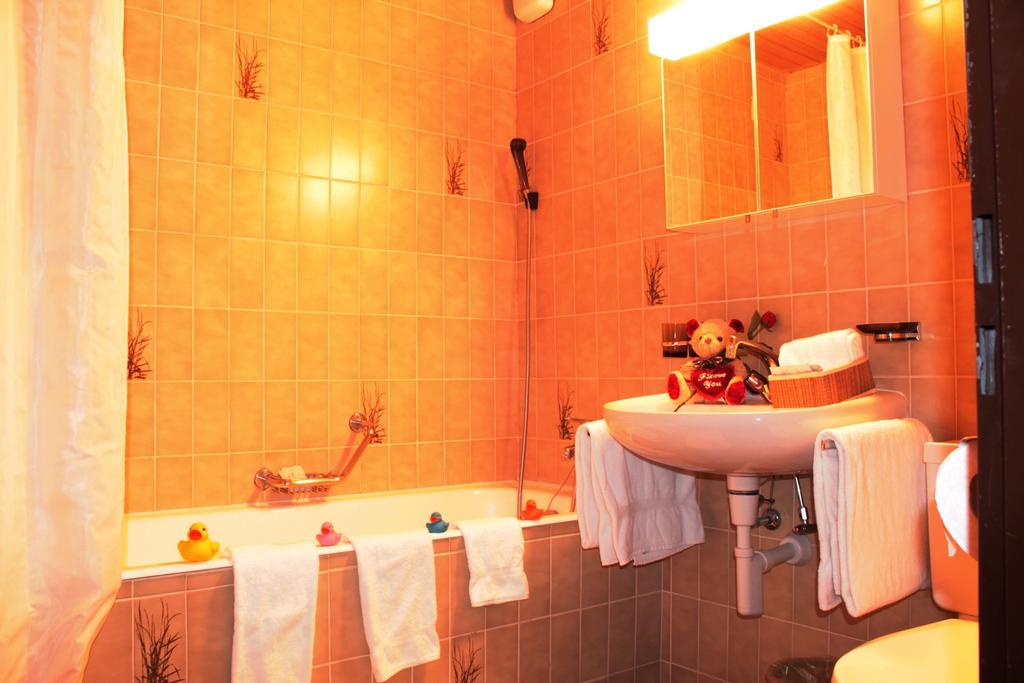 Appartements Monte Rosa Tasch Luaran gambar